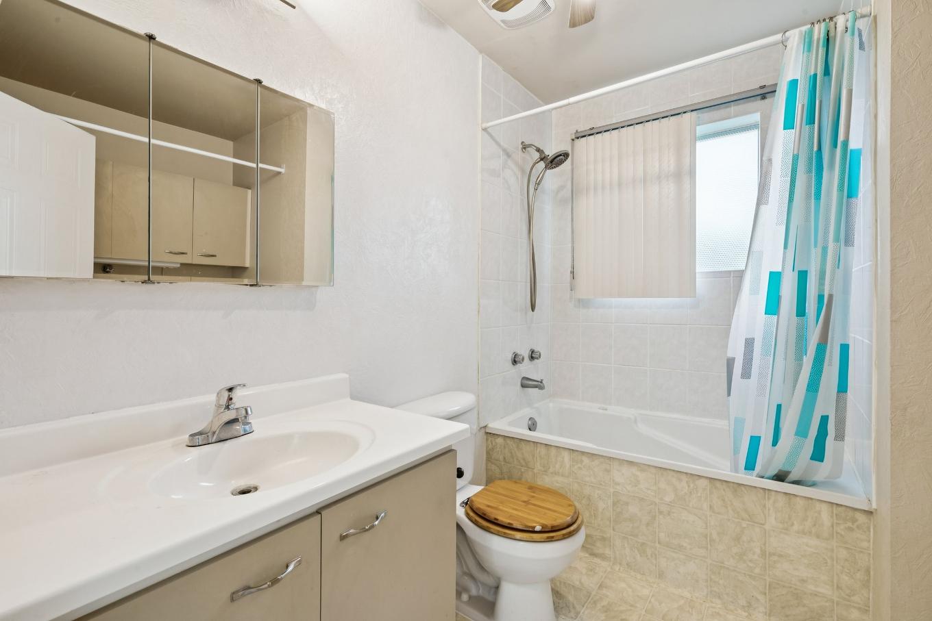 Bathroom - 3-180 37E Avenue, Saint-Zotique, QC - Indoor Photo Showing Bathroom