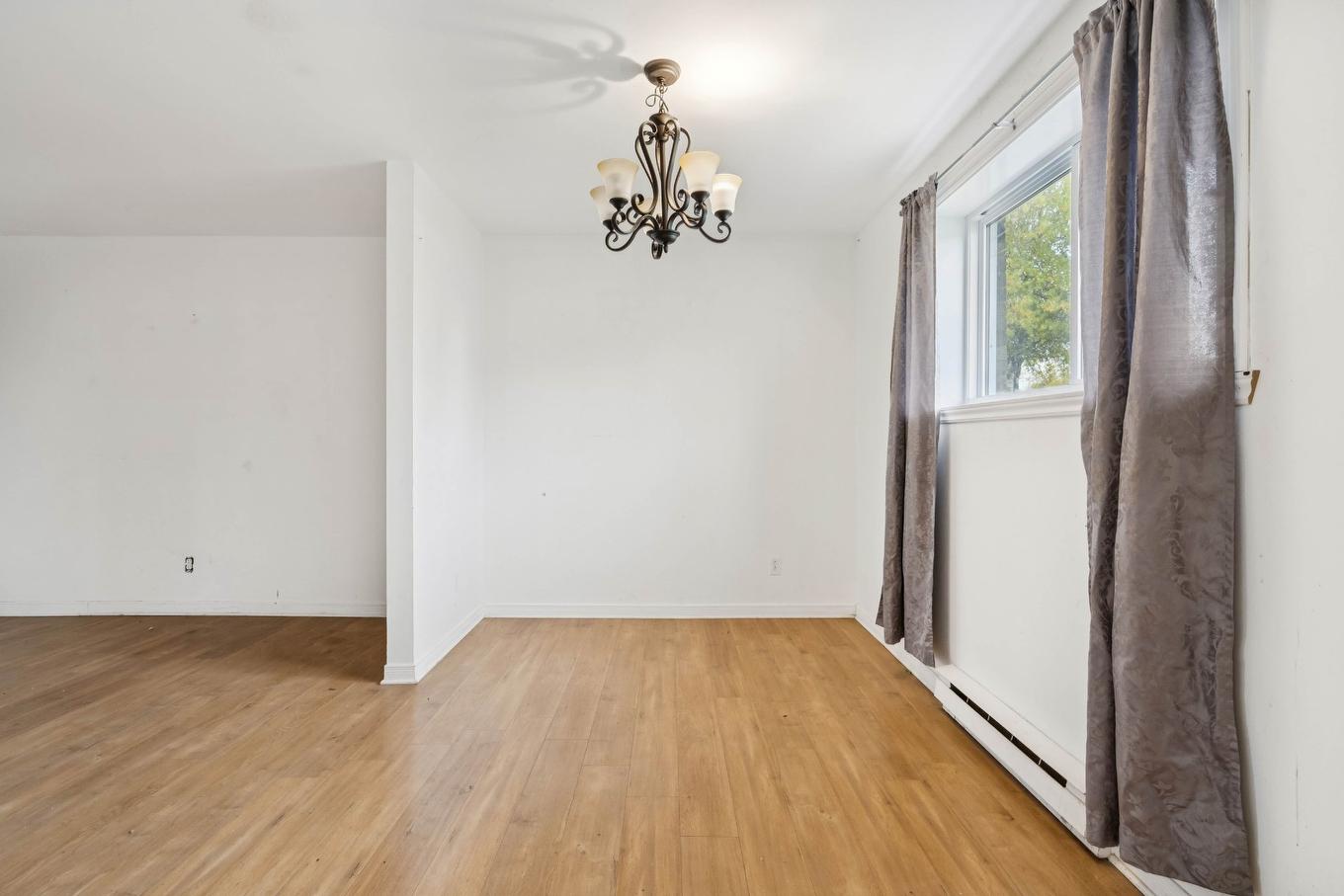 Overall view - 6-15 7E Avenue, Beauharnois, QC - Indoor Photo Showing Other Room