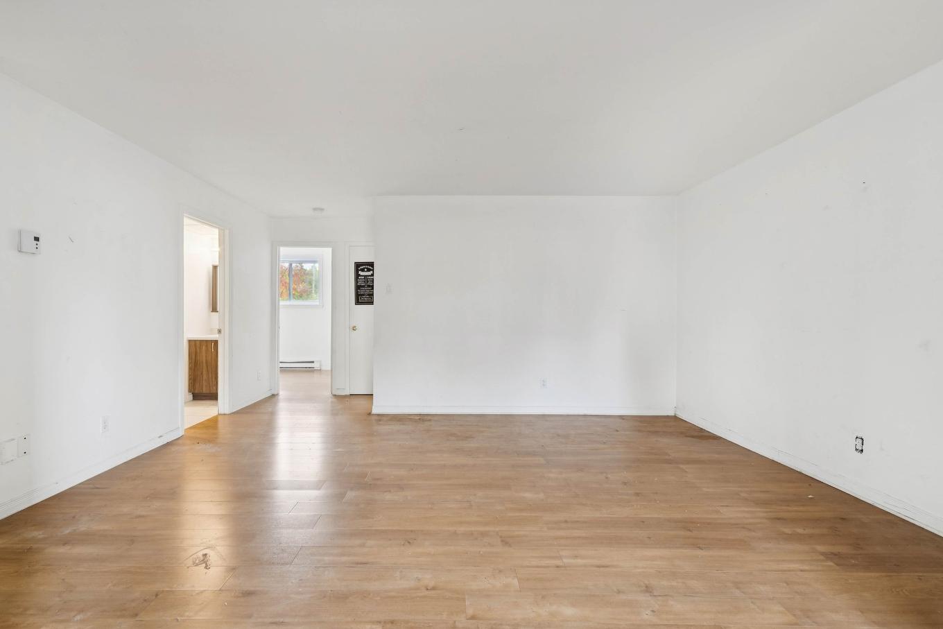 Overall view - 6-15 7E Avenue, Beauharnois, QC - Indoor Photo Showing Other Room