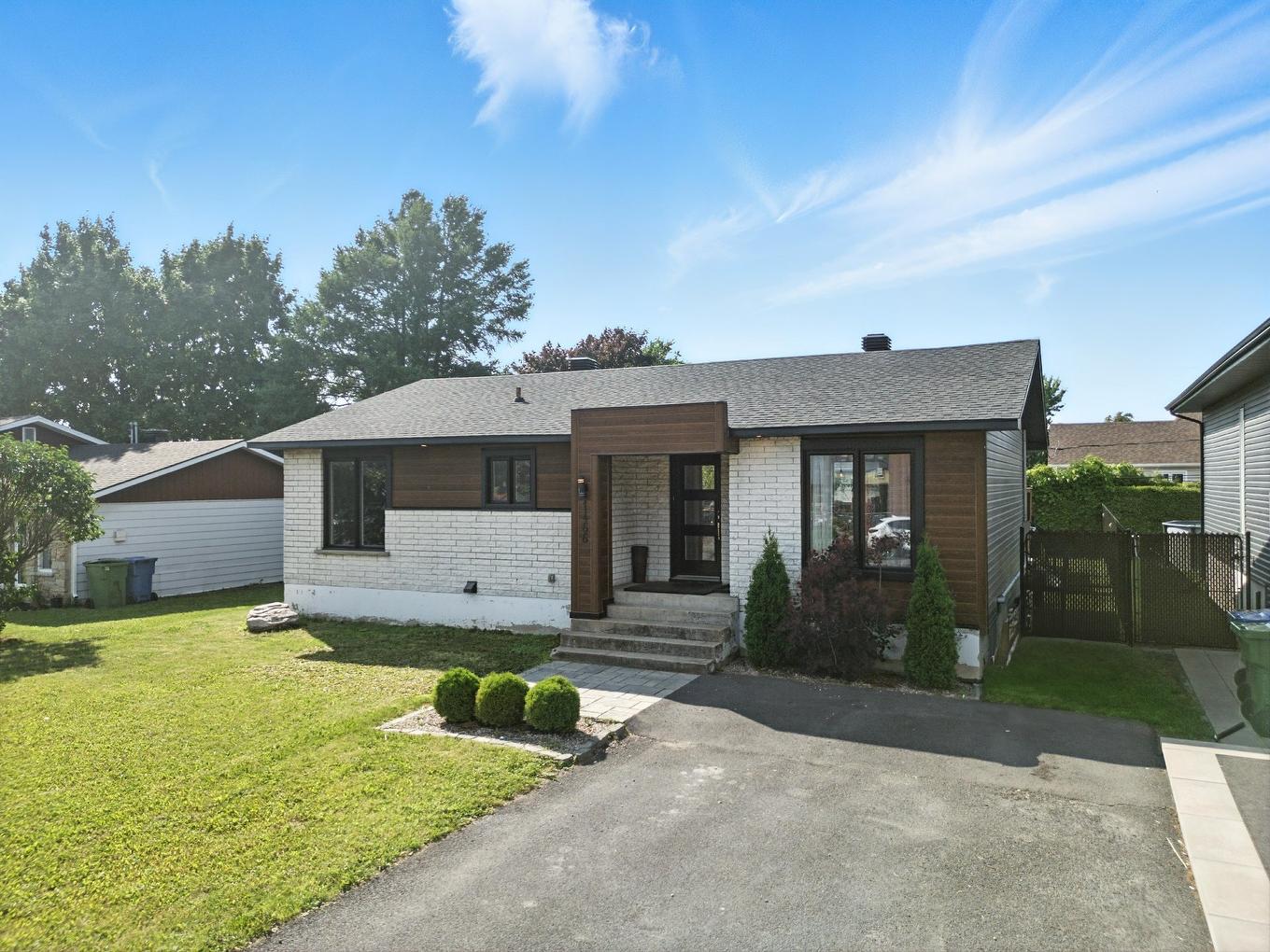 Frontage - 1466 Rue Bernier, Saint-Jean-Sur-Richelieu, QC - Outdoor