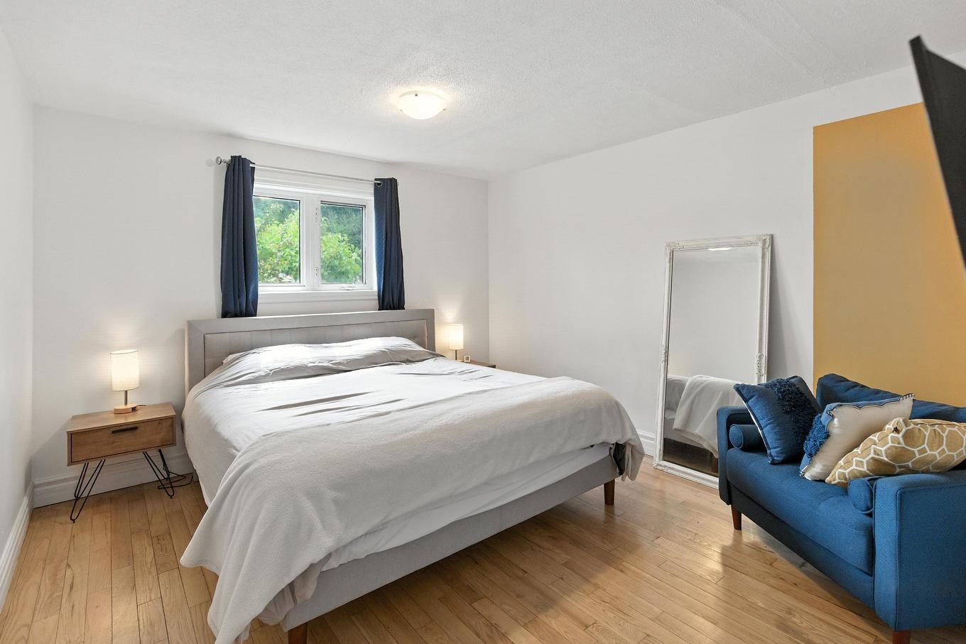 Primary bedroom - 1466 Rue Bernier, Saint-Jean-Sur-Richelieu, QC - Indoor Photo Showing Bedroom