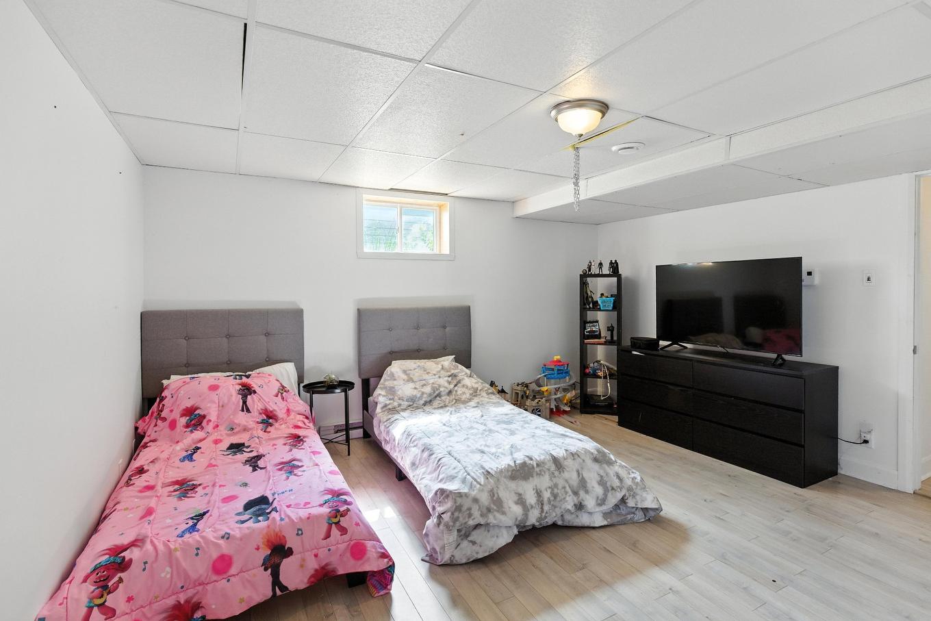 Bedroom - 1466 Rue Bernier, Saint-Jean-Sur-Richelieu, QC - Indoor Photo Showing Bedroom