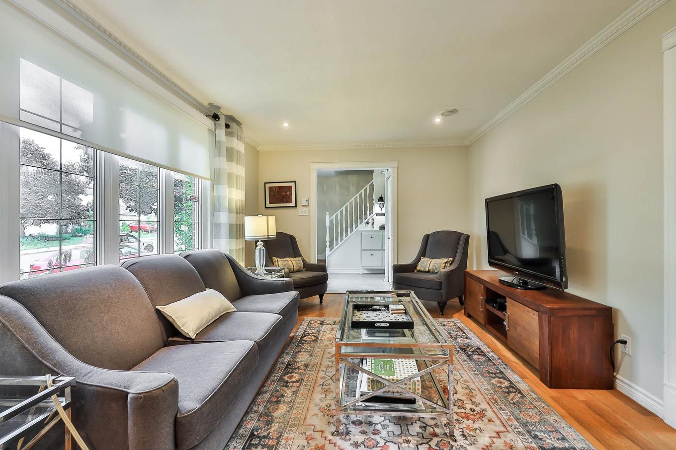 Living room - 229 Av. Du Vallon, Gatineau (Aylmer), QC - Indoor Photo Showing Living Room