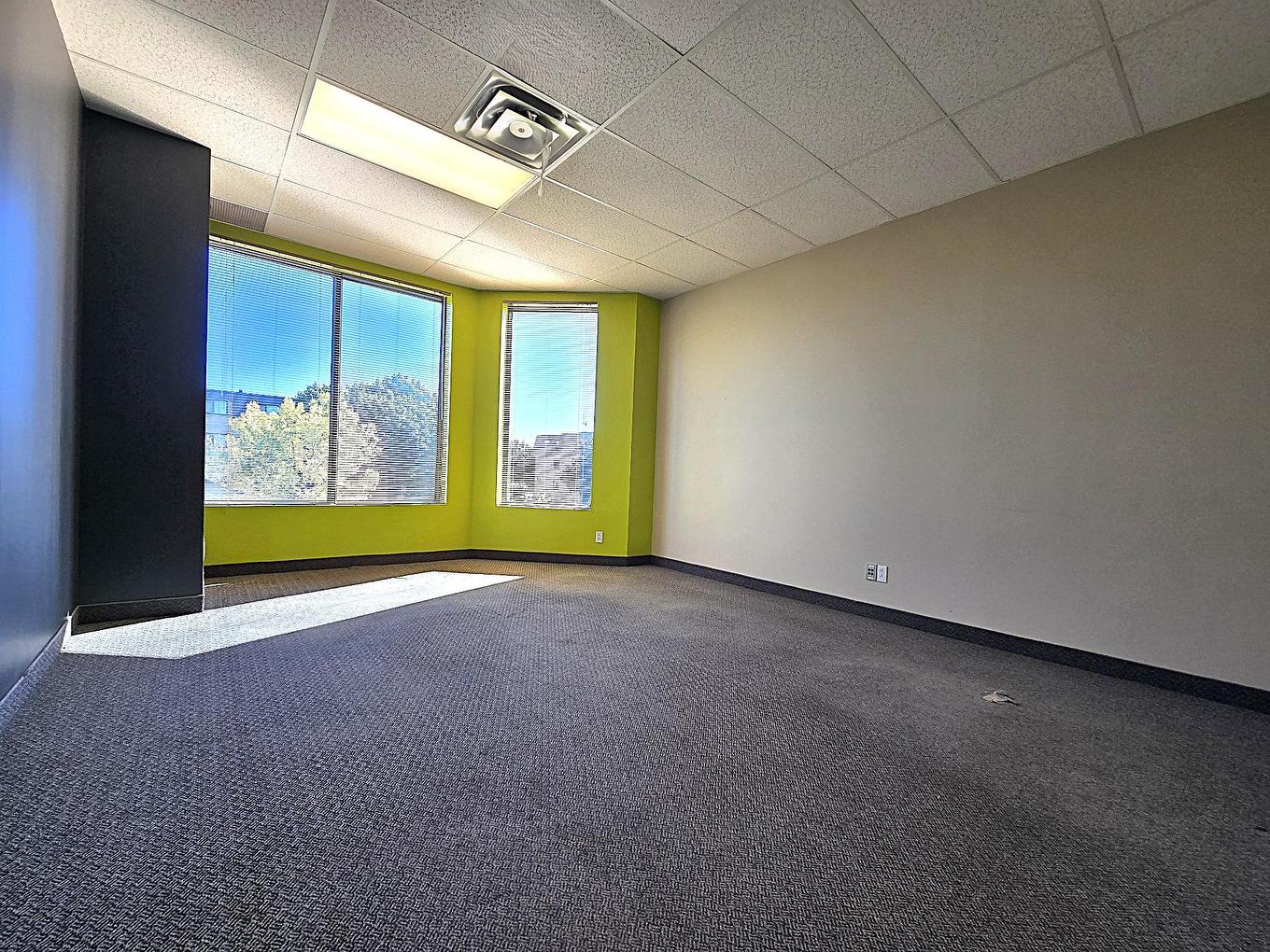 Conference room - 215-515 Boul. De La Concorde O., Laval (Laval-Des-Rapides), QC - Indoor Photo Showing Other Room