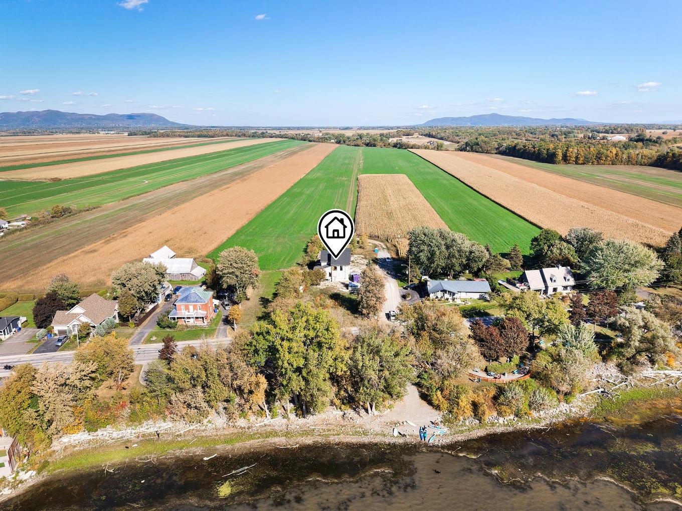 Aerial photo - 7 Rue Loiselle, Saint-Mathias-Sur-Richelieu, QC - Outdoor With View