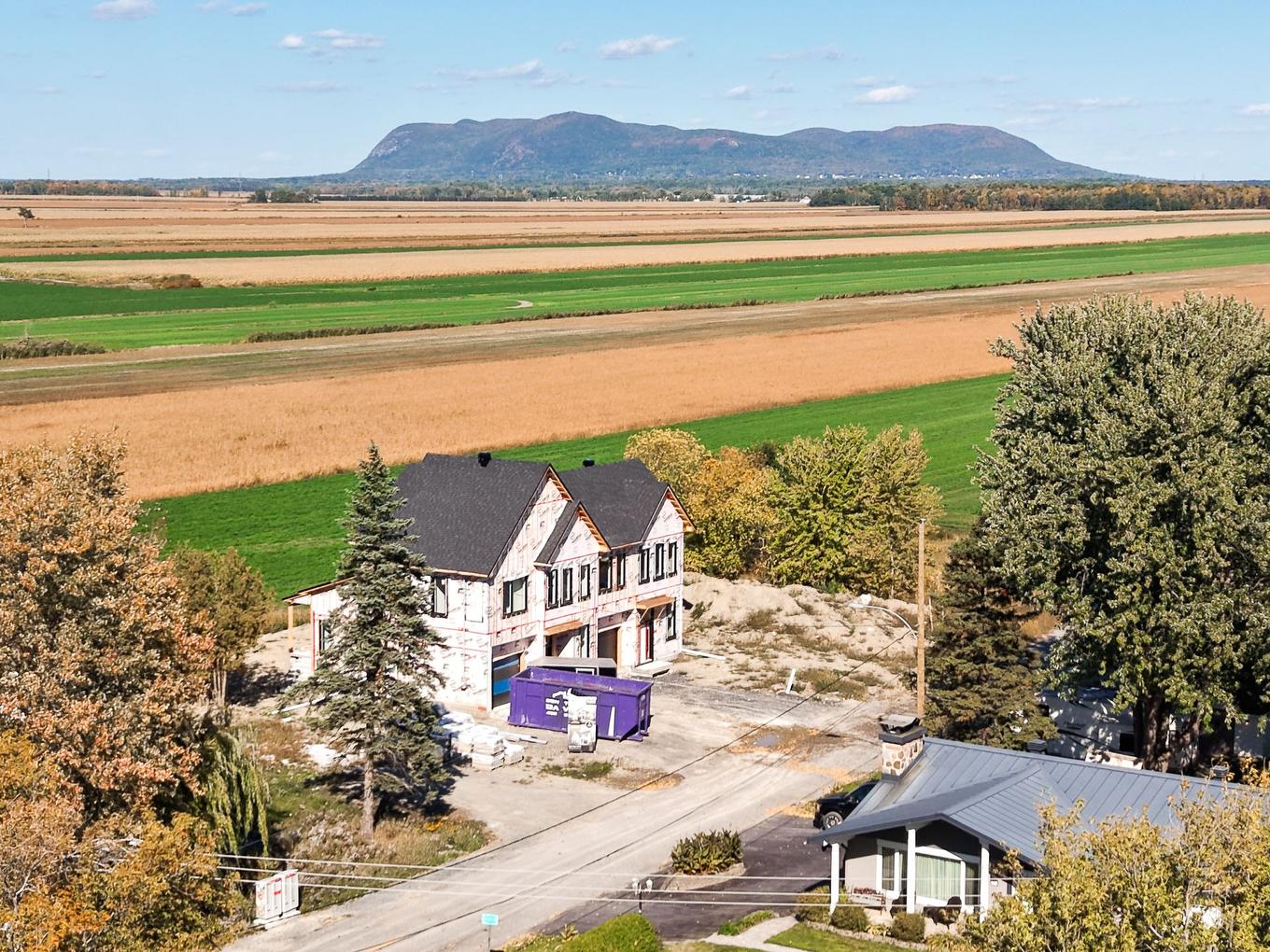 Aerial photo - 9 Rue Loiselle, Saint-Mathias-Sur-Richelieu, QC - Outdoor With View