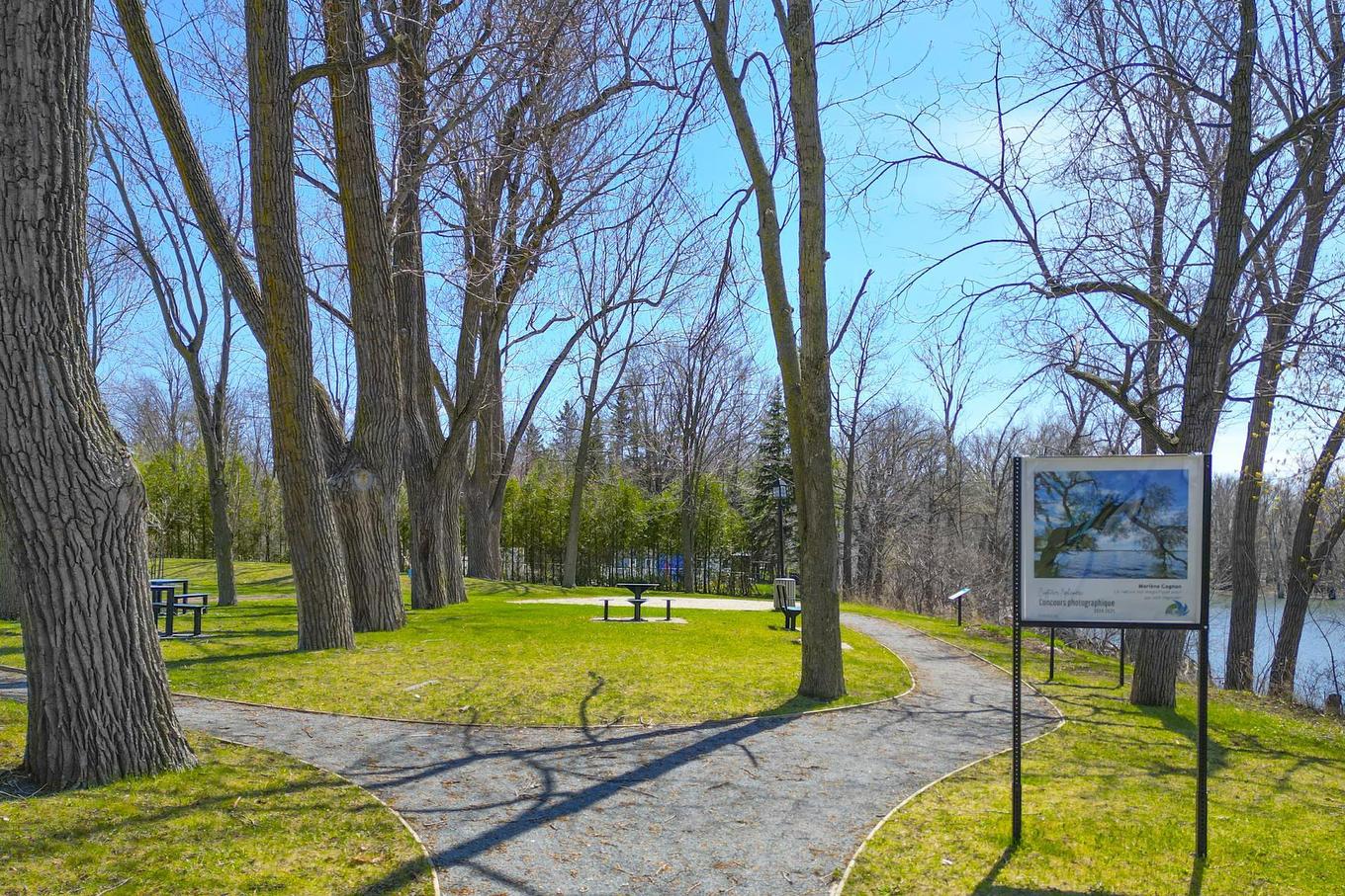 Nearby - 9 Rue Loiselle, Saint-Mathias-Sur-Richelieu, QC - Outdoor With View