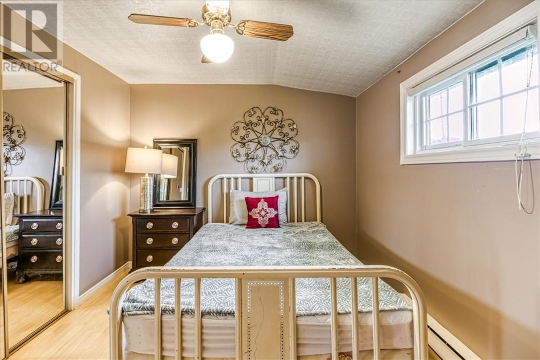 43 Laurier Street E, Azilda, ON - Indoor Photo Showing Bedroom