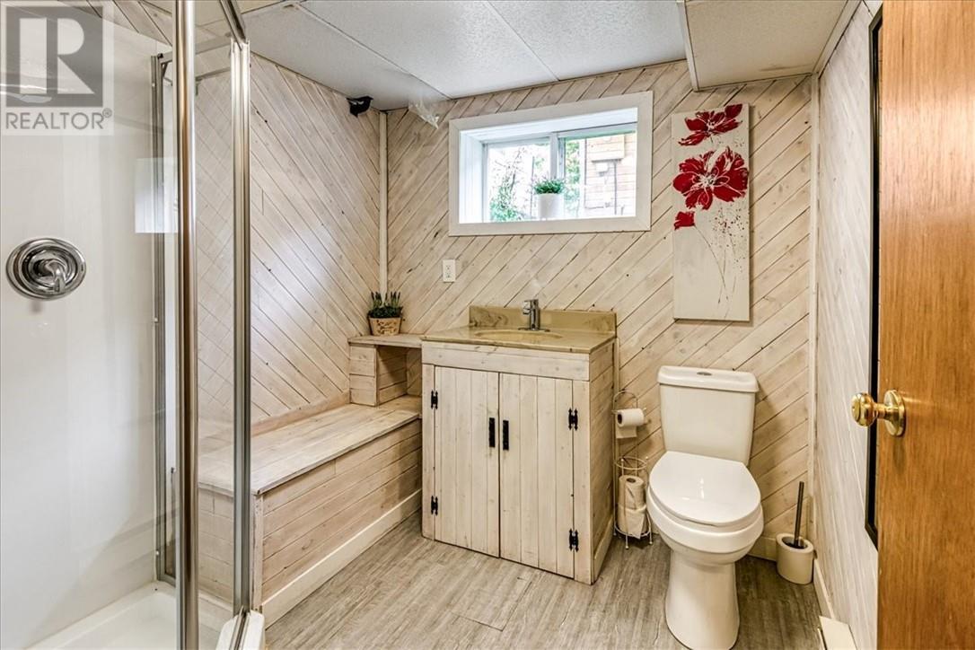 43 Laurier Street E, Azilda, ON - Indoor Photo Showing Bathroom