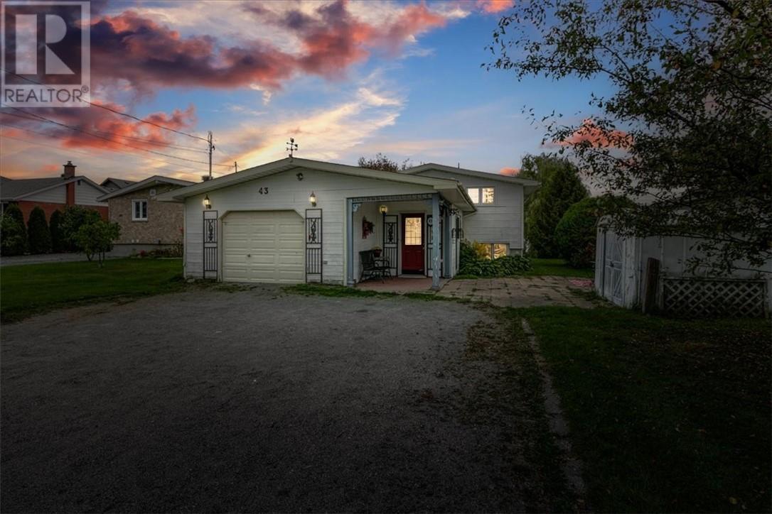 43 Laurier Street E, Azilda, ON - Outdoor