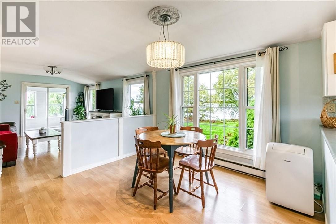 43 Laurier Street E, Azilda, ON - Indoor Photo Showing Dining Room