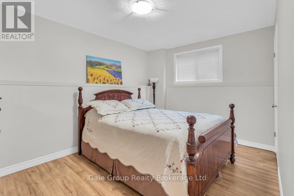 37 Crow Crescent, Woodstock (Woodstock - North), ON - Indoor Photo Showing Bedroom