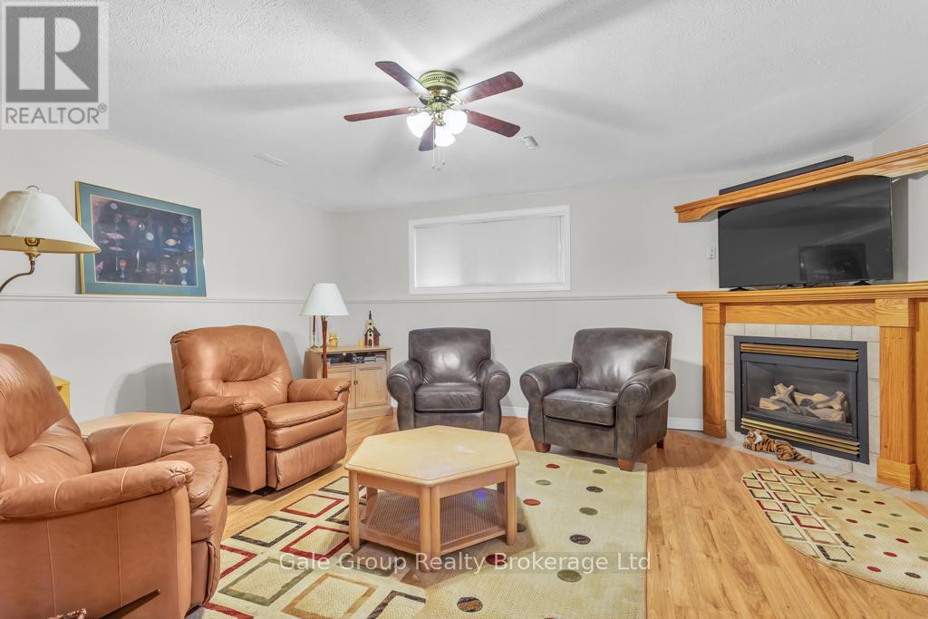 37 Crow Crescent, Woodstock (Woodstock - North), ON - Indoor Photo Showing Living Room With Fireplace