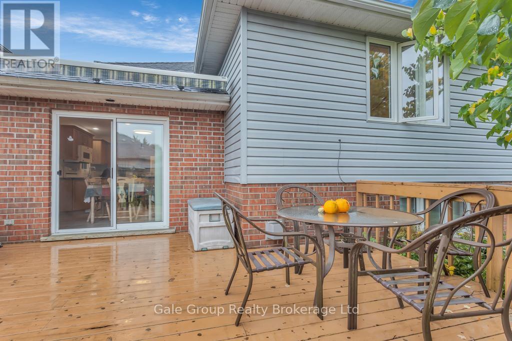 37 Crow Crescent, Woodstock (Woodstock - North), ON - Outdoor With Deck Patio Veranda With Exterior