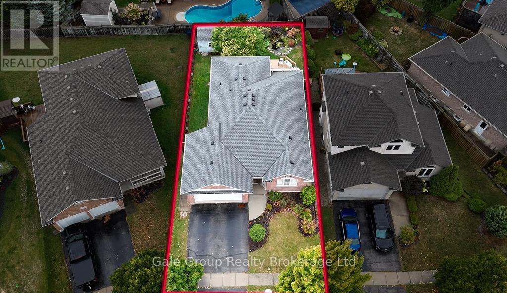 37 Crow Crescent, Woodstock (Woodstock - North), ON - Outdoor