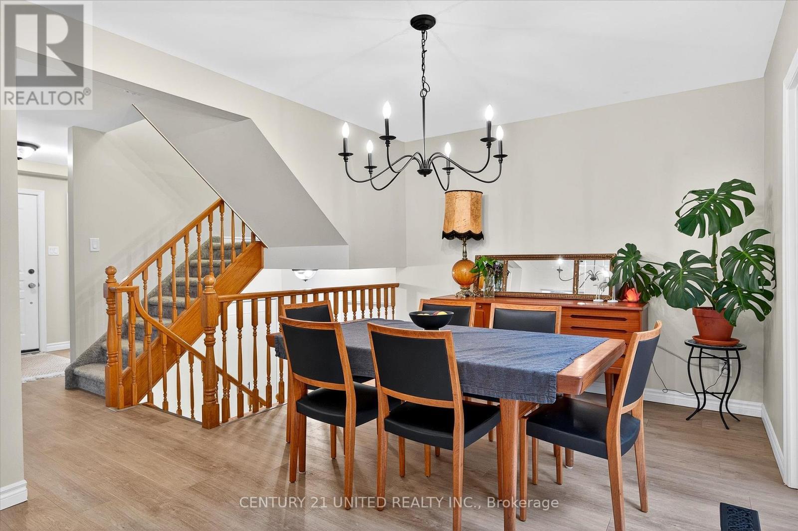 1481 Wildlark Drive, Peterborough (Monaghan Ward 2), ON - Indoor Photo Showing Dining Room