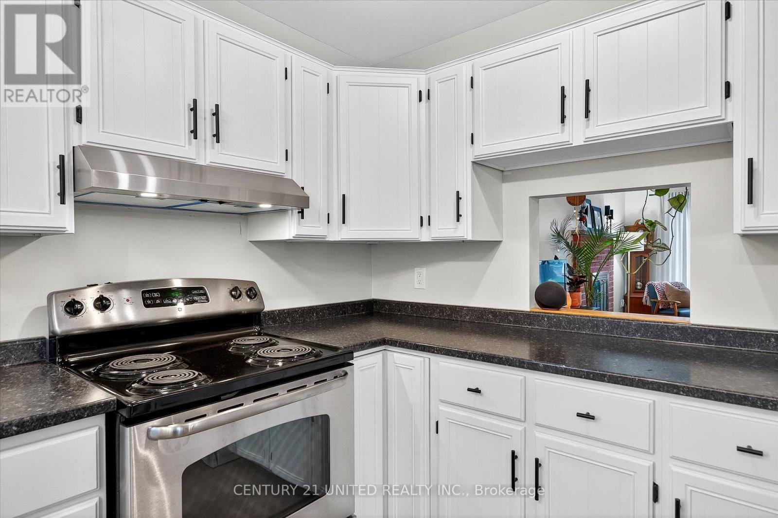 1481 Wildlark Drive, Peterborough (Monaghan Ward 2), ON - Indoor Photo Showing Kitchen