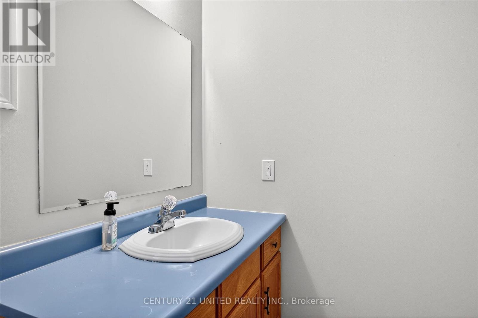 1481 Wildlark Drive, Peterborough (Monaghan Ward 2), ON - Indoor Photo Showing Bathroom