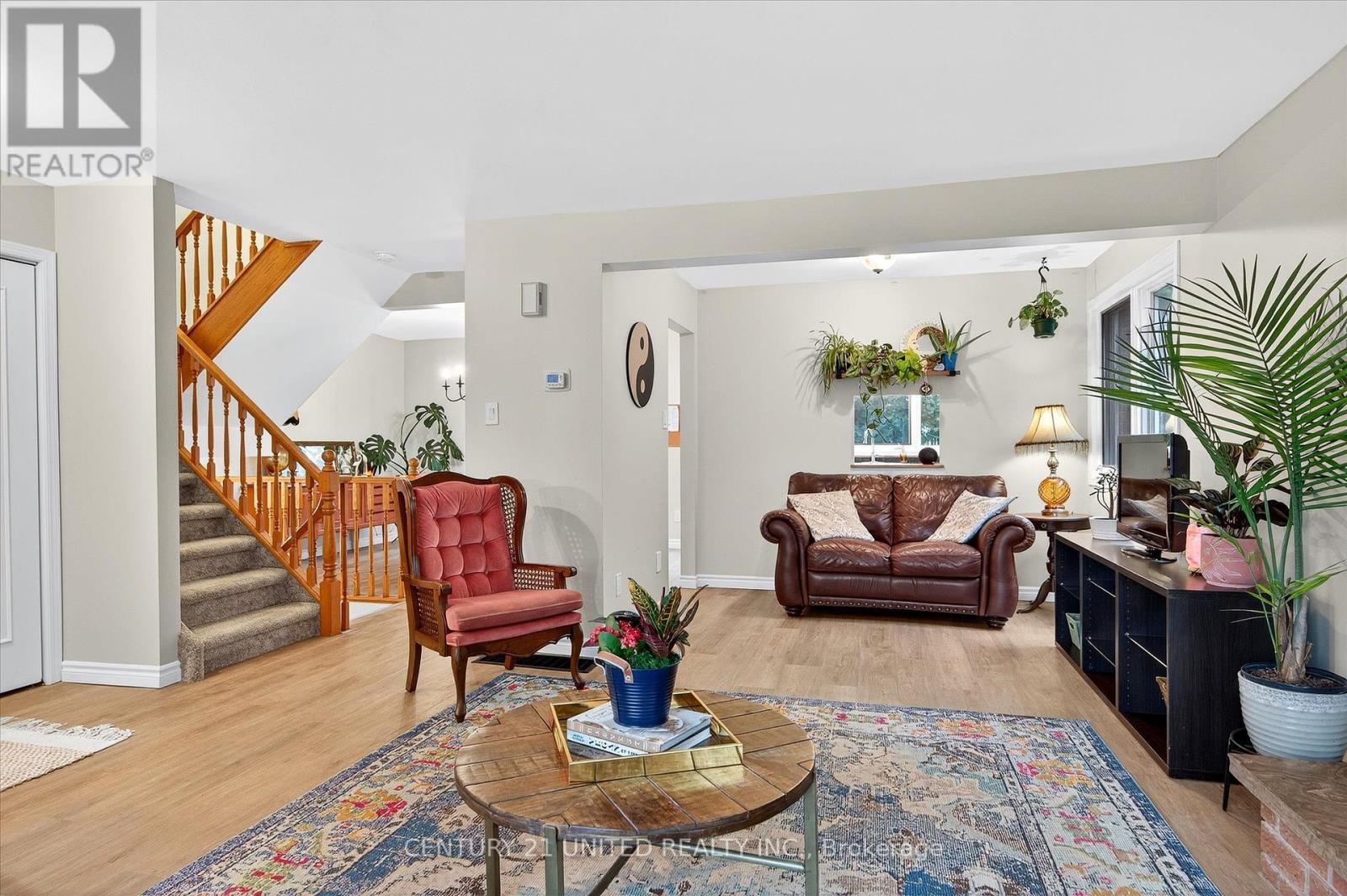 1481 Wildlark Drive, Peterborough (Monaghan Ward 2), ON - Indoor Photo Showing Living Room