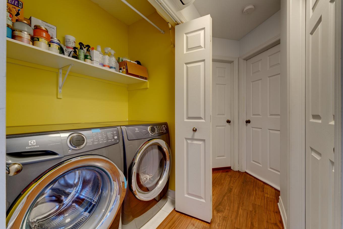 Salle de lavage - 3760 Boul. Gareau, Longueuil (Saint-Hubert), QC - Indoor Photo Showing Laundry Room