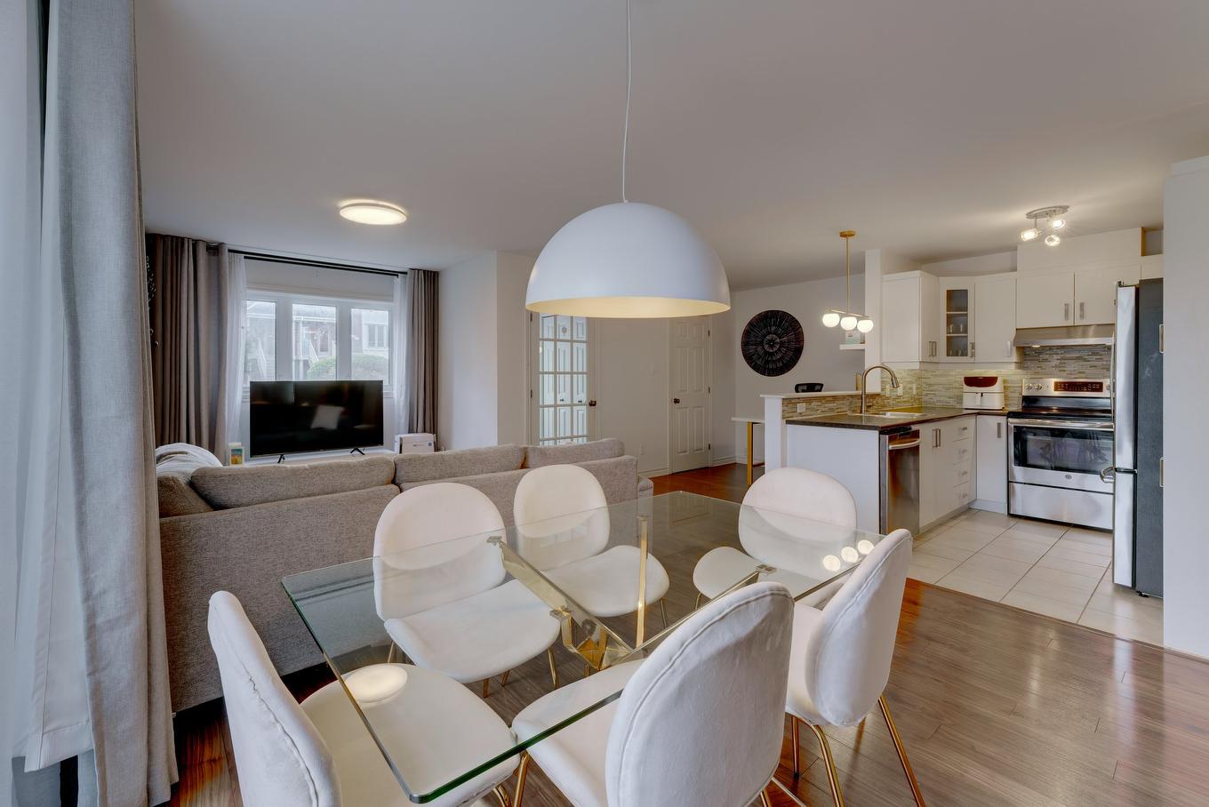 Vue d'ensemble - 3760 Boul. Gareau, Longueuil (Saint-Hubert), QC - Indoor Photo Showing Dining Room