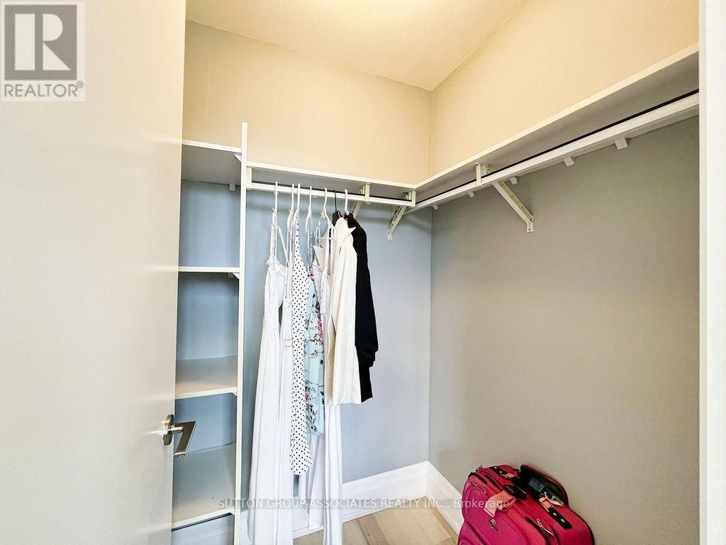 1909 - 21 Carlton Street, Toronto, ON - Indoor With Storage