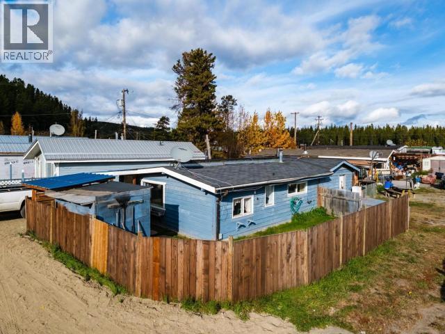 8-7 Prospector Road, Whitehorse, YT - Outdoor