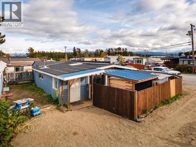 8-7 Prospector Road, Whitehorse, YT - Outdoor