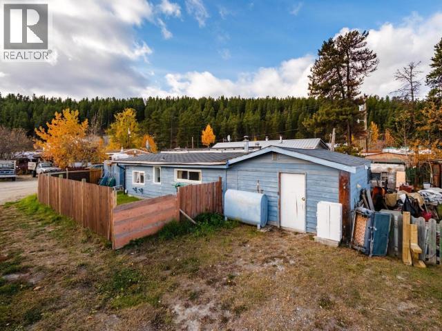8-7 Prospector Road, Whitehorse, YT - Outdoor