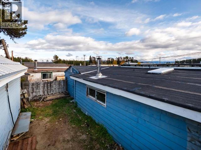 8-7 Prospector Road, Whitehorse, YT - Outdoor