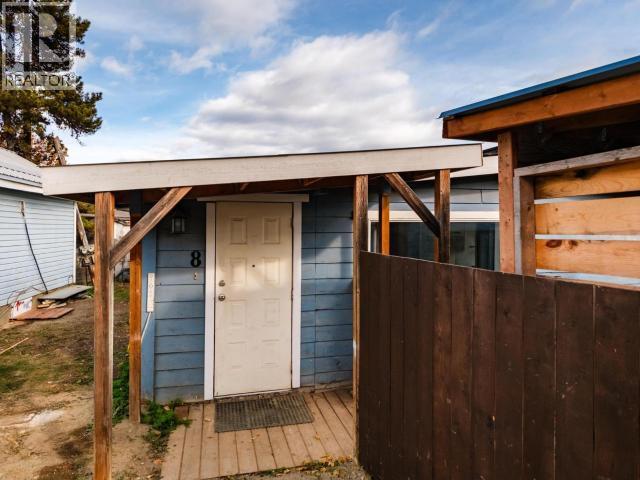 8-7 Prospector Road, Whitehorse, YT - Outdoor