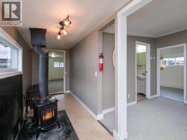 8-7 Prospector Road, Whitehorse, YT - Indoor Photo Showing Other Room
