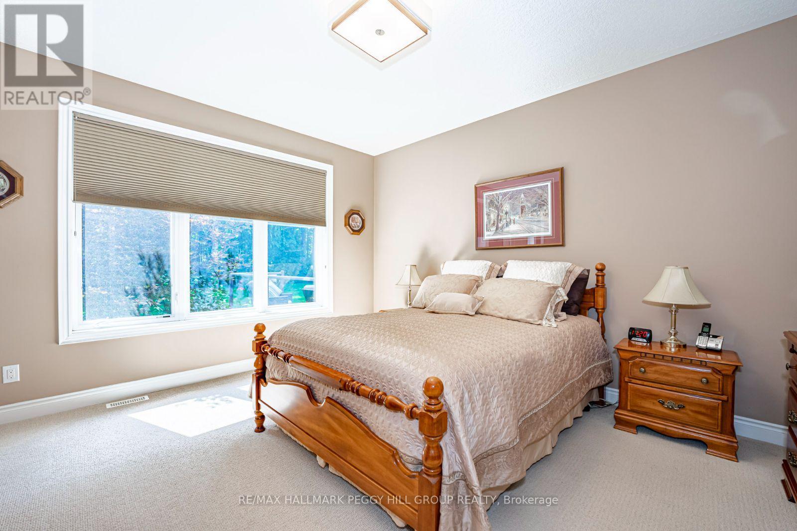 126 Mennill Drive, Springwater, ON - Indoor Photo Showing Bedroom