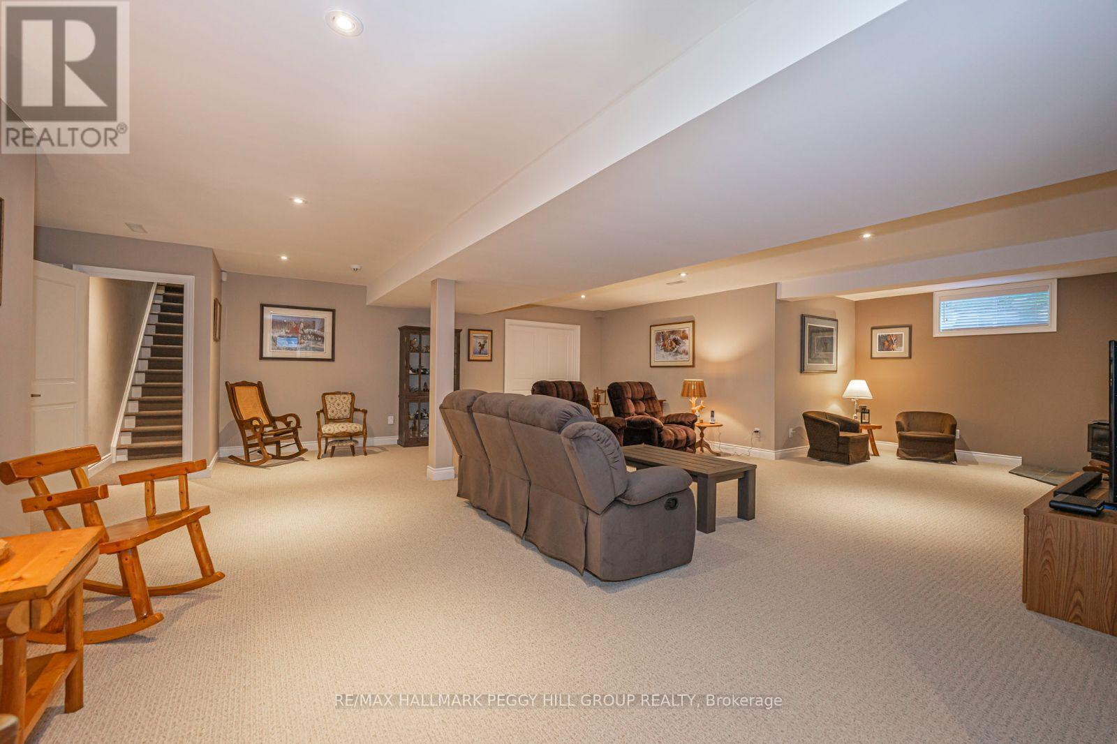 126 Mennill Drive, Springwater, ON - Indoor Photo Showing Other Room