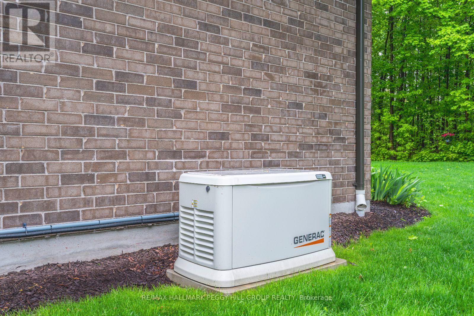 126 Mennill Drive, Springwater, ON -