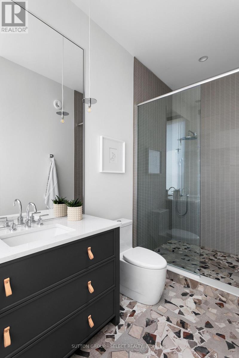 2564 Woodhull Road, London South (South K), ON