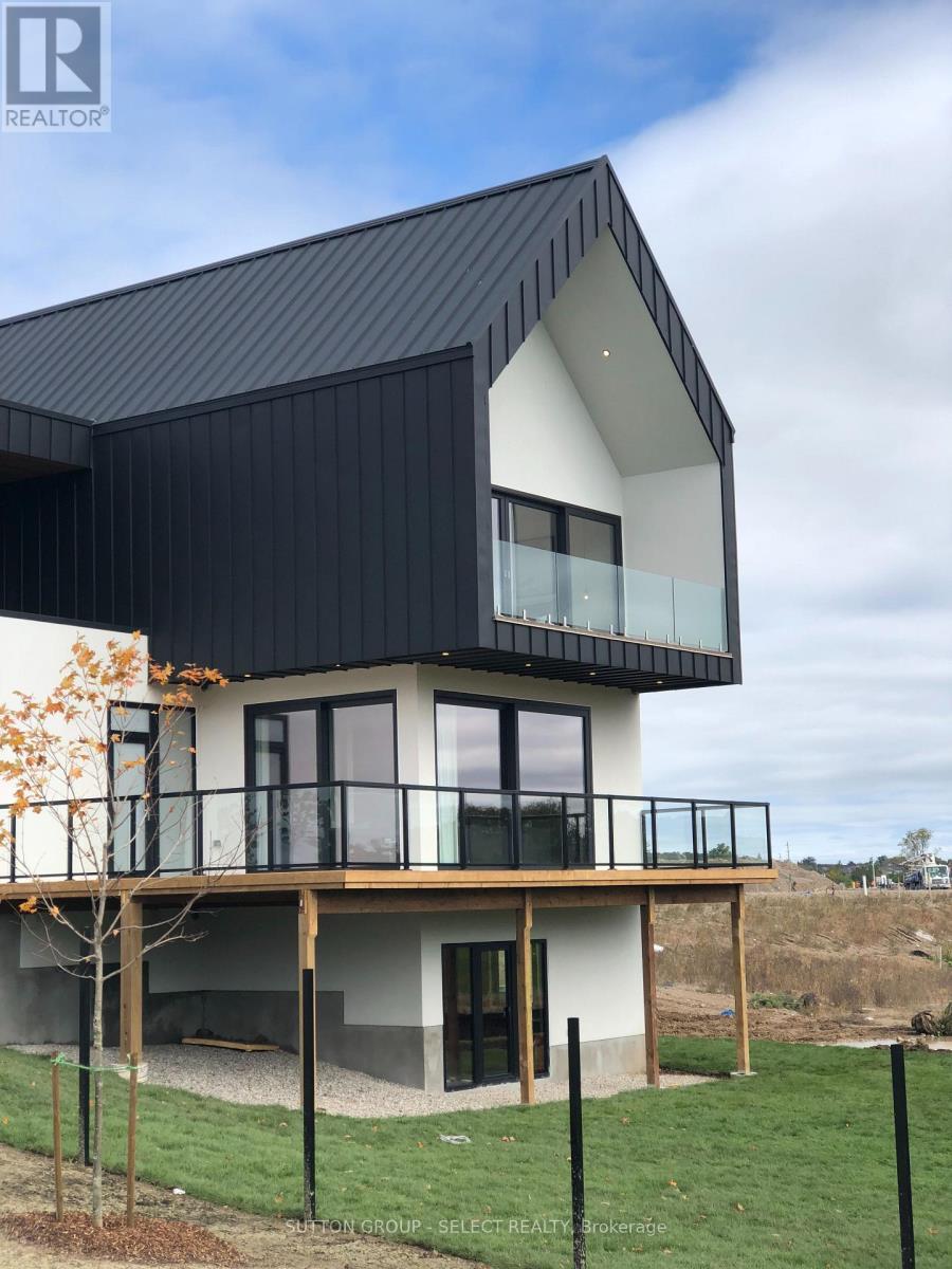 2564 Woodhull Road, London South (South K), ON