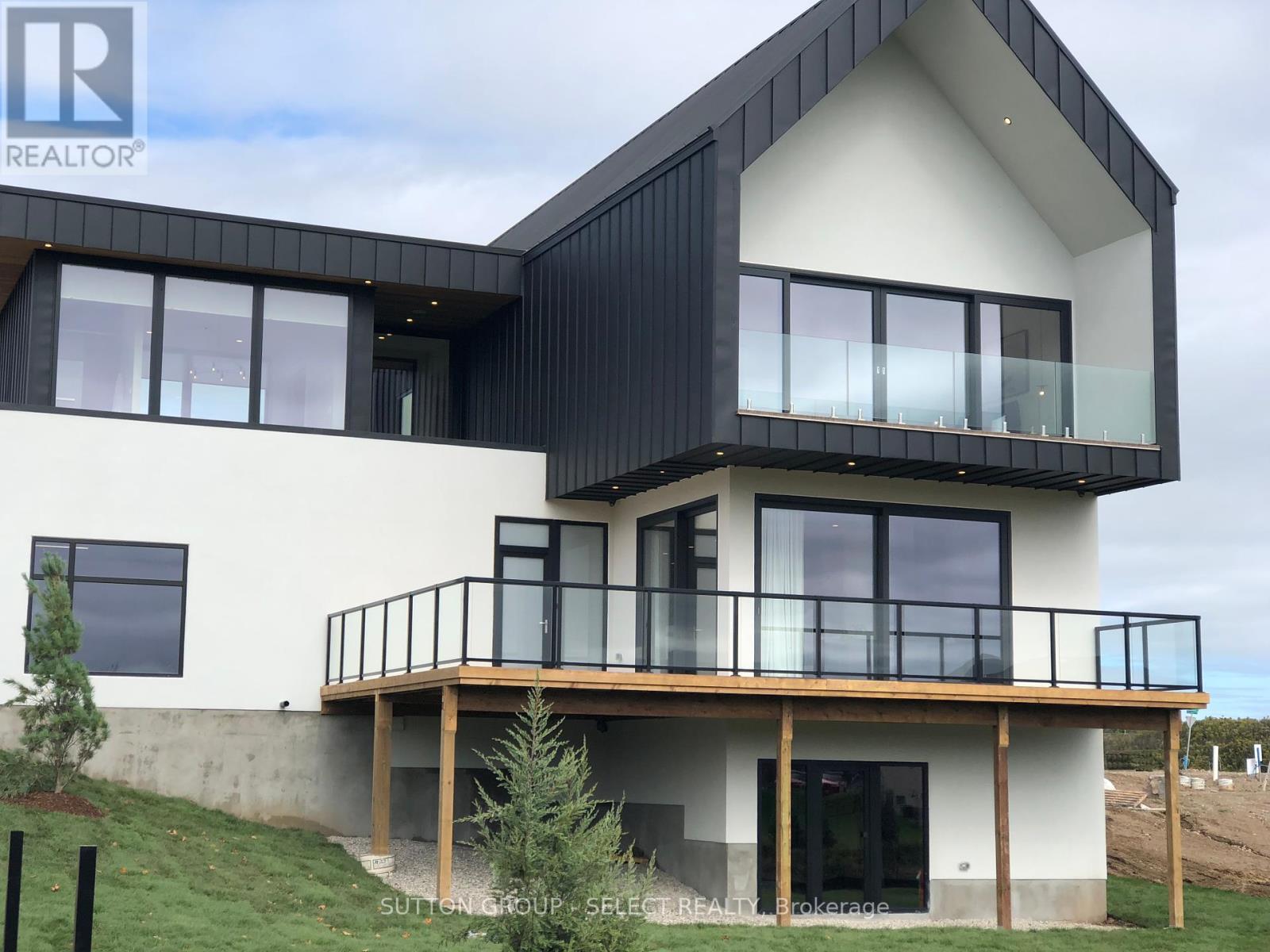 2564 Woodhull Road, London South (South K), ON