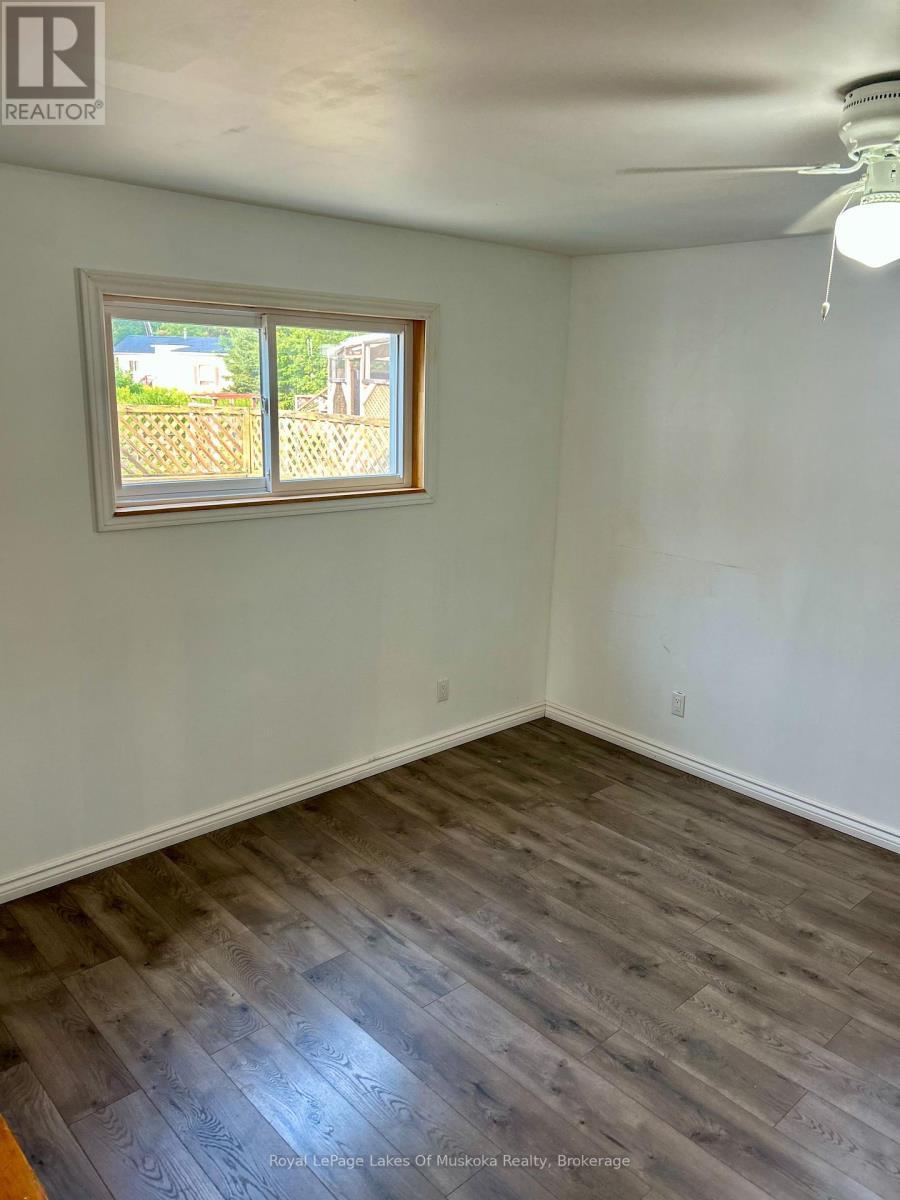 8 - 1701 Highway 11, Gravenhurst (Morrison), ON - Indoor Photo Showing Other Room