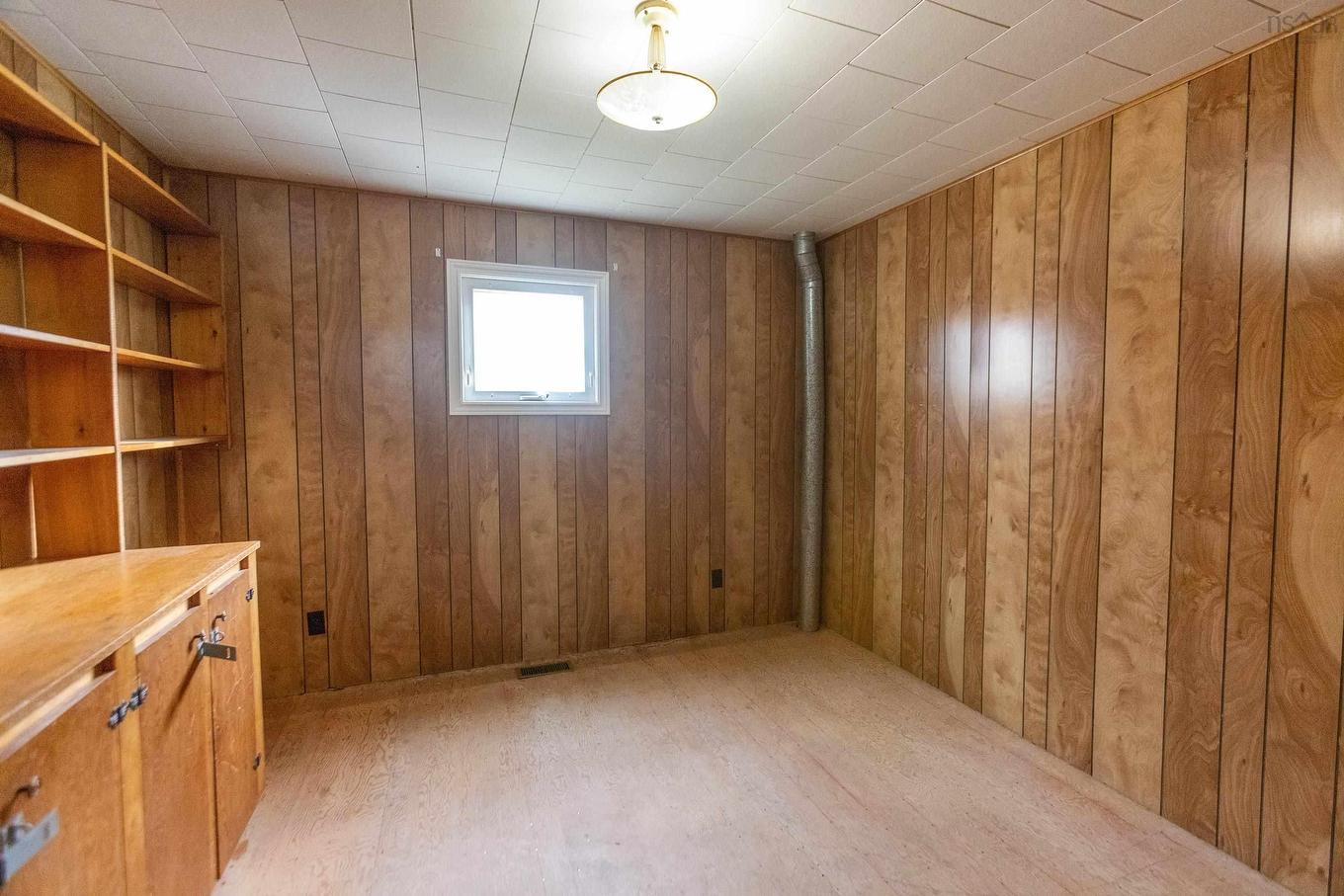 9242 Highway 2, Southampton, NS