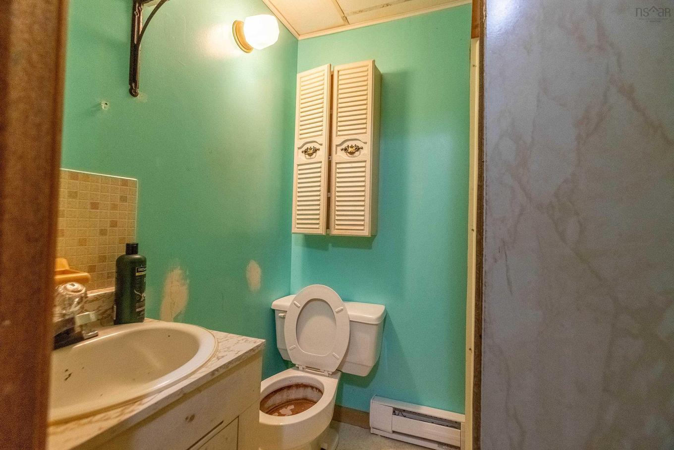 9242 Highway 2, Southampton, NS