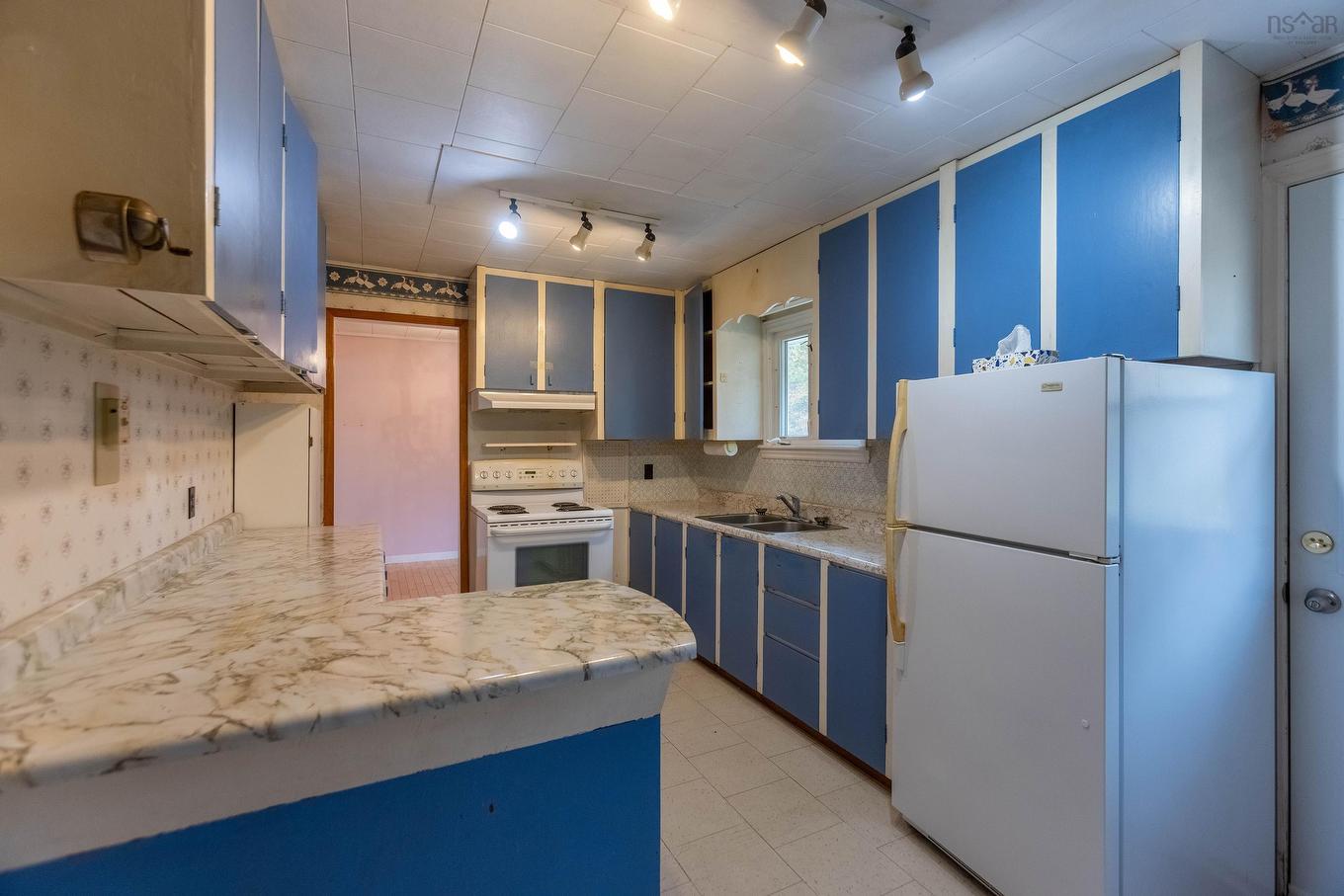 9242 Highway 2, Southampton, NS