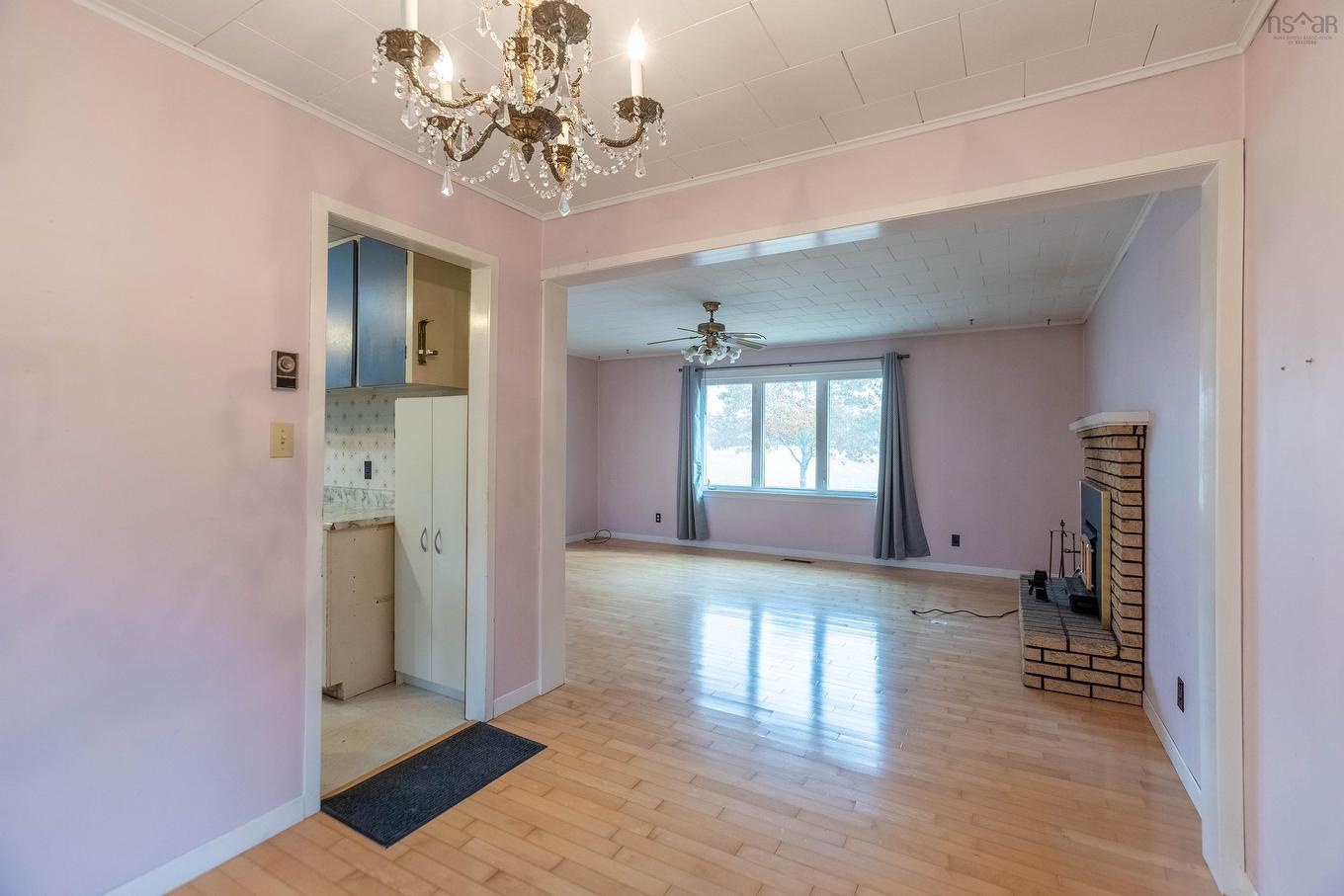 9242 Highway 2, Southampton, NS