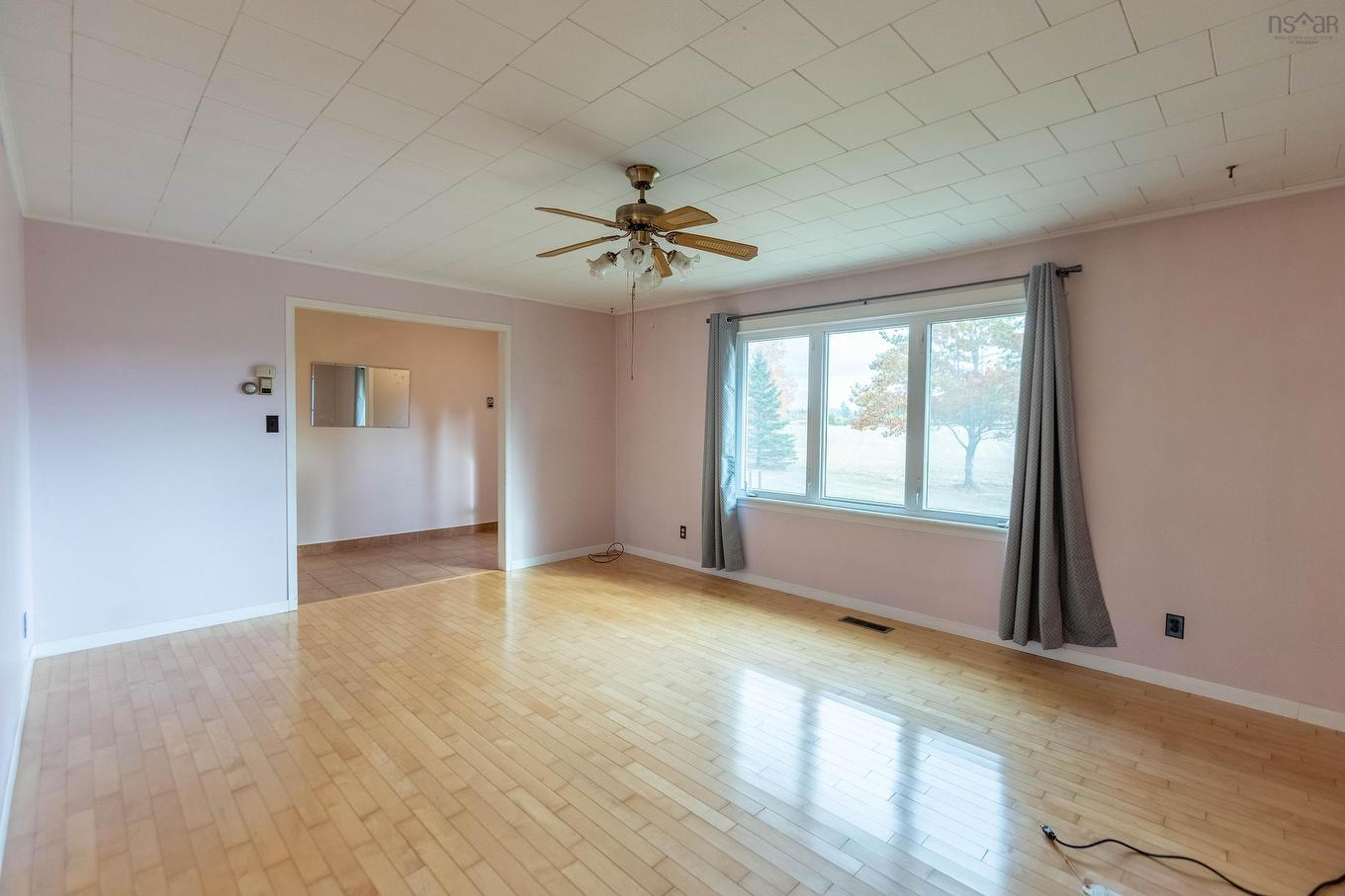 9242 Highway 2, Southampton, NS