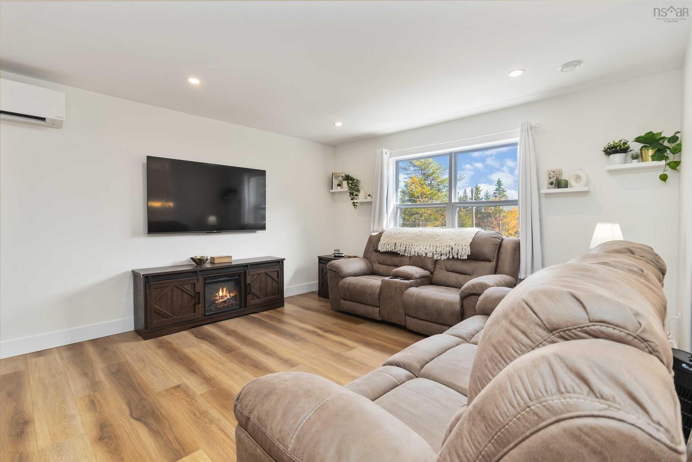 352 East Uniacke Road, East Uniacke, NS