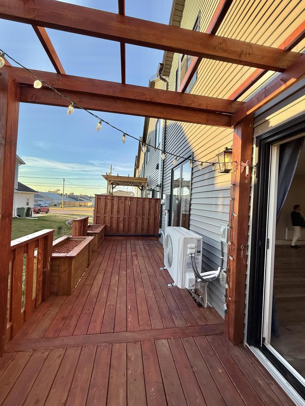 4 12 Harold Court, Cornwall, PE