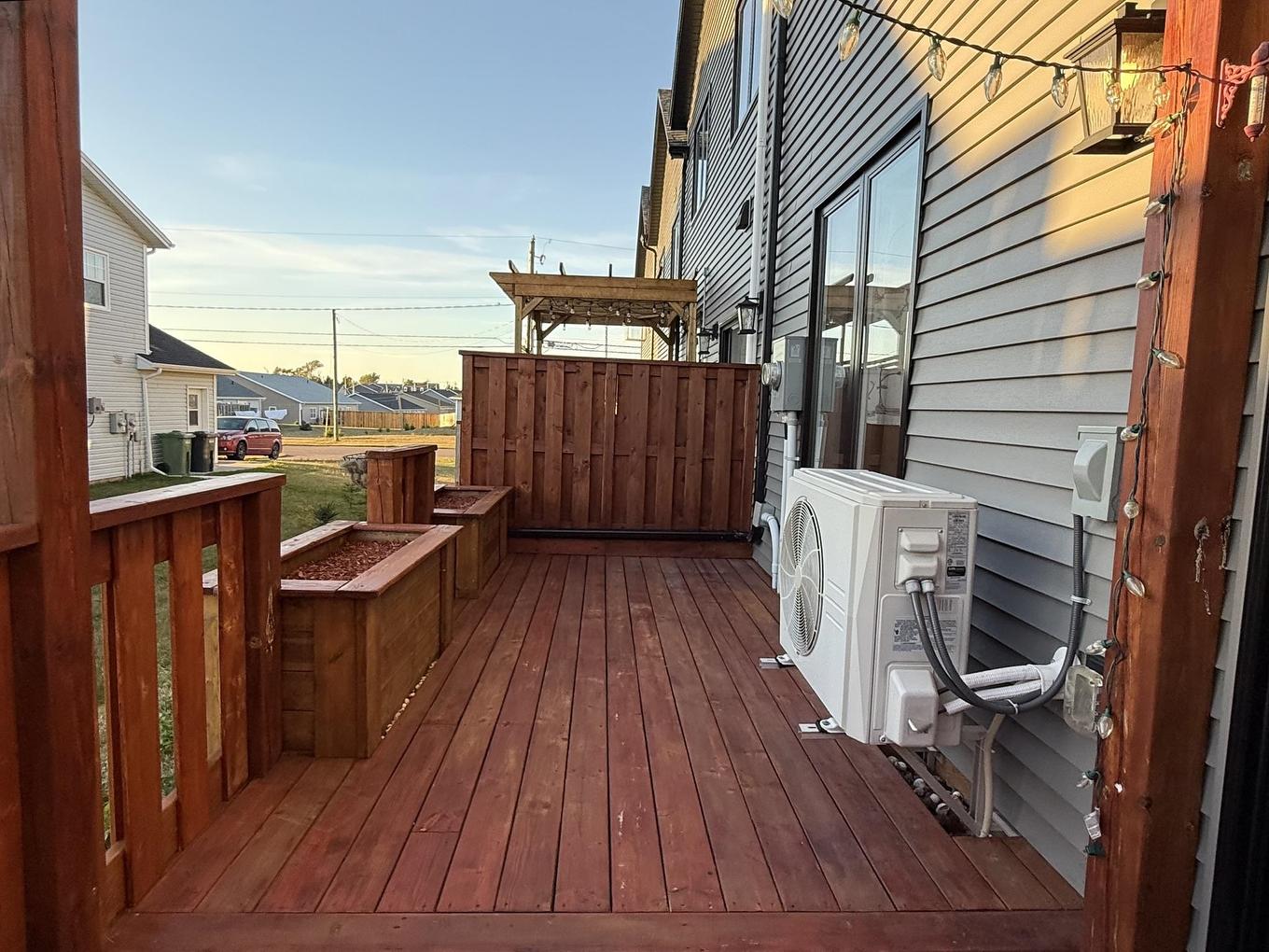 4 12 Harold Court, Cornwall, PE