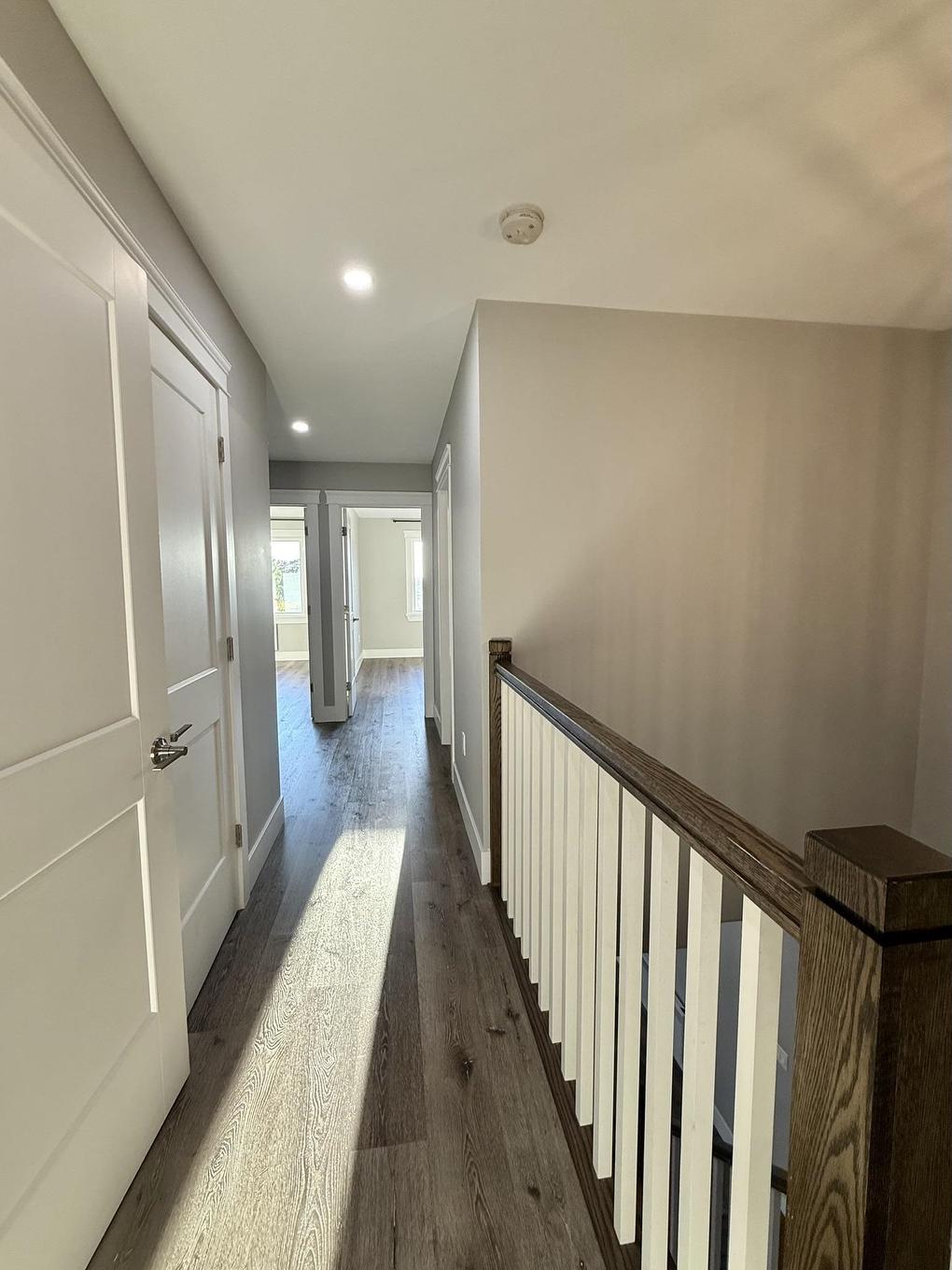 4 12 Harold Court, Cornwall, PE