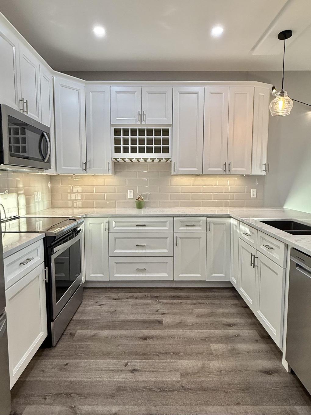 4 12 Harold Court, Cornwall, PE