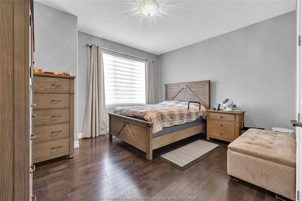 2 Malibu Drive, Leamington, ON